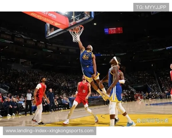 勇士后卫关键抢断转化为致命得分